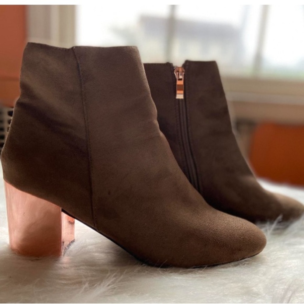 Heel boots